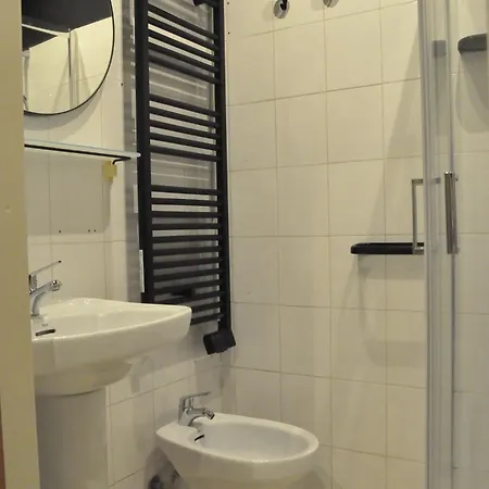 Spezia 15 Apartment *