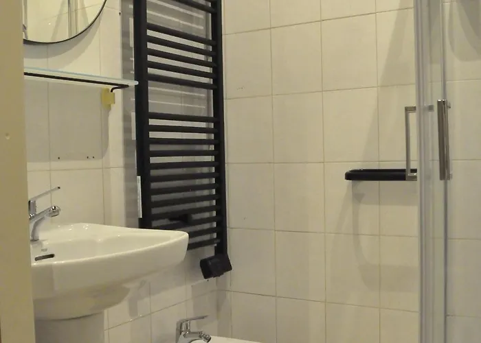 Spezia 15 Apartment *